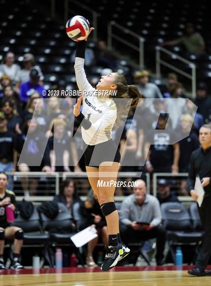 Thumbnail 1 in Gunter vs. Bushland (UIL 3A Volleyball Final) photogallery.