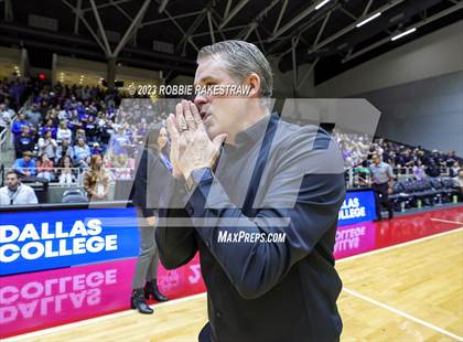 Thumbnail 2 in Gunter vs. Bushland (UIL 3A Volleyball Final) photogallery.