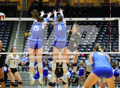 Thumbnail 1 in Gunter vs. Bushland (UIL 3A Volleyball Final) photogallery.