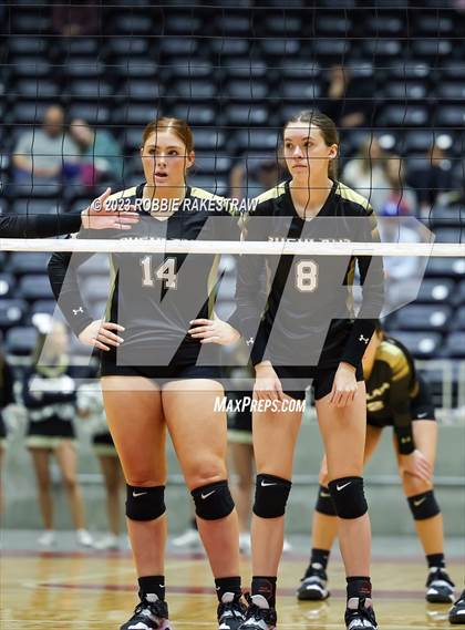 Thumbnail 2 in Gunter vs. Bushland (UIL 3A Volleyball Final) photogallery.