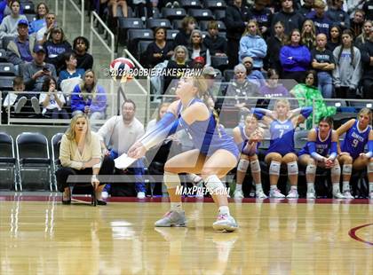 Thumbnail 1 in Gunter vs. Bushland (UIL 3A Volleyball Final) photogallery.