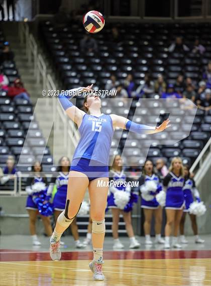 Thumbnail 2 in Gunter vs. Bushland (UIL 3A Volleyball Final) photogallery.