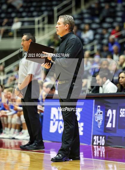 Thumbnail 2 in Gunter vs. Bushland (UIL 3A Volleyball Final) photogallery.