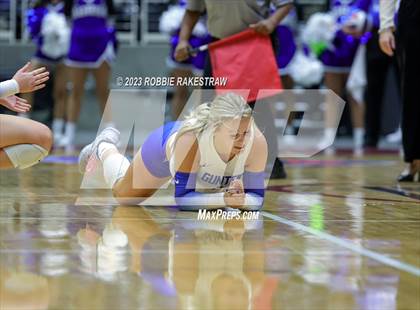 Thumbnail 2 in Gunter vs. Bushland (UIL 3A Volleyball Final) photogallery.