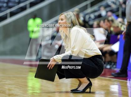 Thumbnail 1 in Gunter vs. Bushland (UIL 3A Volleyball Final) photogallery.