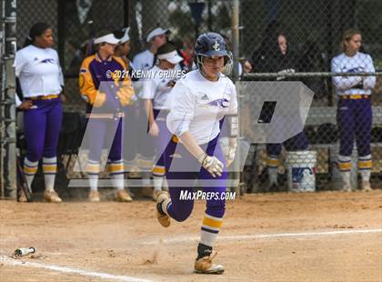 Thumbnail 2 in Northside vs. Jones County photogallery.