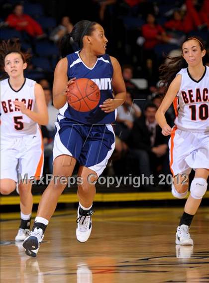 Thumbnail 2 in Huntington Beach vs. Summit (CIF SS D1A Final) photogallery.