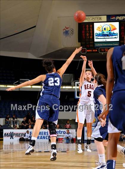 Thumbnail 2 in Huntington Beach vs. Summit (CIF SS D1A Final) photogallery.