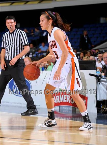 Thumbnail 2 in Huntington Beach vs. Summit (CIF SS D1A Final) photogallery.