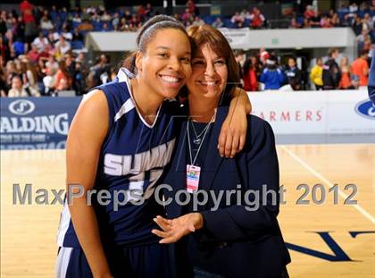 Thumbnail 2 in Huntington Beach vs. Summit (CIF SS D1A Final) photogallery.