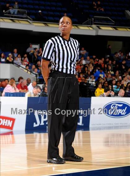 Thumbnail 1 in Huntington Beach vs. Summit (CIF SS D1A Final) photogallery.