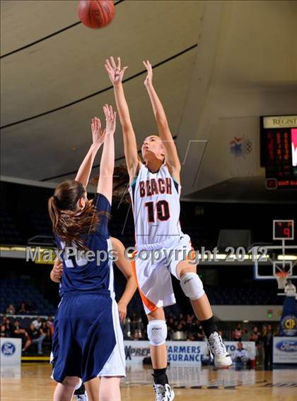 Thumbnail 2 in Huntington Beach vs. Summit (CIF SS D1A Final) photogallery.