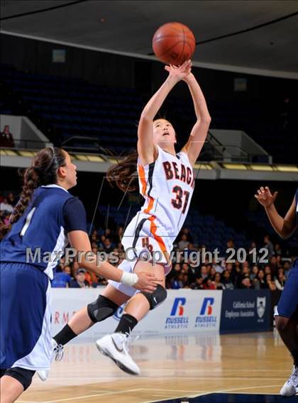 Thumbnail 3 in Huntington Beach vs. Summit (CIF SS D1A Final) photogallery.