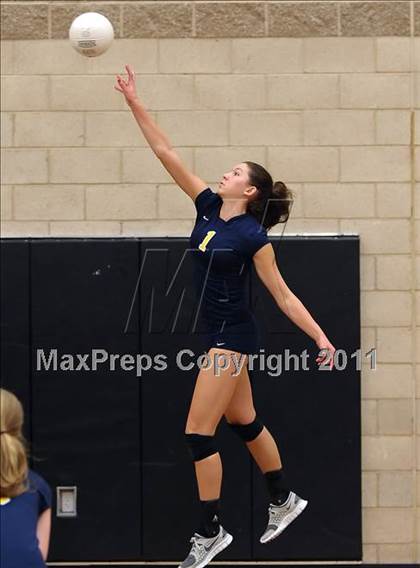 Thumbnail 3 in Campolindo vs. Oak Ridge (Super 8 Invitational) photogallery.