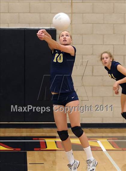 Thumbnail 3 in Campolindo vs. Oak Ridge (Super 8 Invitational) photogallery.