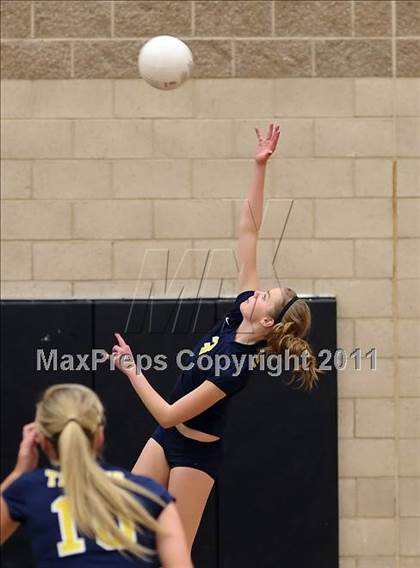 Thumbnail 1 in Campolindo vs. Oak Ridge (Super 8 Invitational) photogallery.