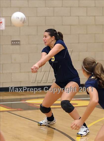 Thumbnail 1 in Campolindo vs. Oak Ridge (Super 8 Invitational) photogallery.