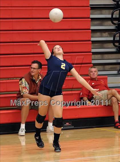 Thumbnail 2 in Campolindo vs. Oak Ridge (Super 8 Invitational) photogallery.