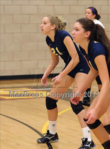 Thumbnail 3 in Campolindo vs. Oak Ridge (Super 8 Invitational) photogallery.