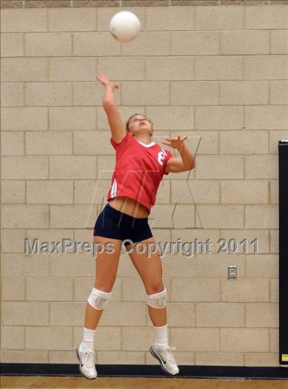 Thumbnail 1 in Campolindo vs. Oak Ridge (Super 8 Invitational) photogallery.