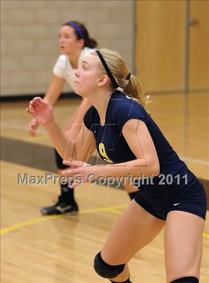 Thumbnail 2 in Campolindo vs. Oak Ridge (Super 8 Invitational) photogallery.