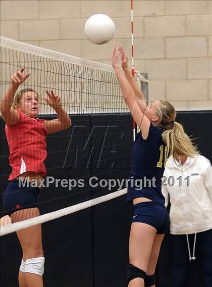 Thumbnail 2 in Campolindo vs. Oak Ridge (Super 8 Invitational) photogallery.