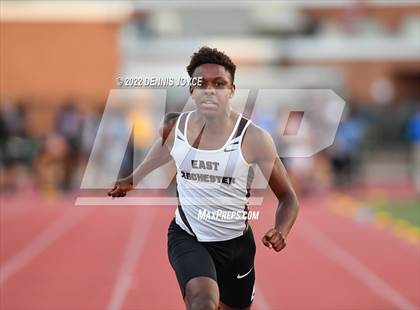Thumbnail 3 in NYSPHSAA Section V State Qualifier Meet photogallery.
