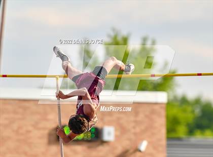Thumbnail 2 in NYSPHSAA Section V State Qualifier Meet photogallery.