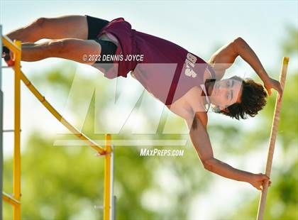Thumbnail 2 in NYSPHSAA Section V State Qualifier Meet photogallery.