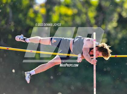 Thumbnail 1 in NYSPHSAA Section V State Qualifier Meet photogallery.