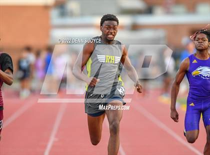 Thumbnail 1 in NYSPHSAA Section V State Qualifier Meet photogallery.