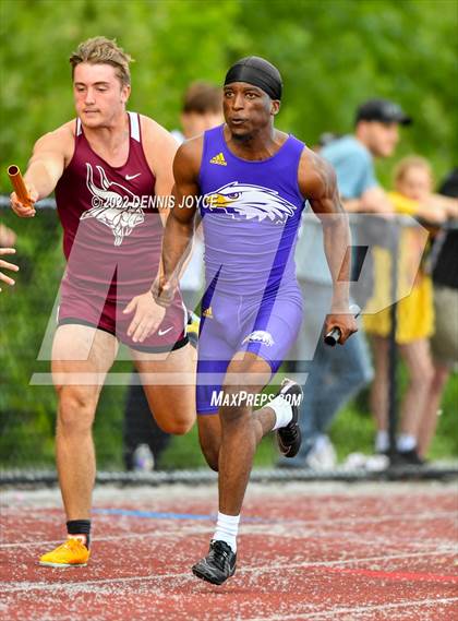 Thumbnail 1 in NYSPHSAA Section V State Qualifier Meet photogallery.