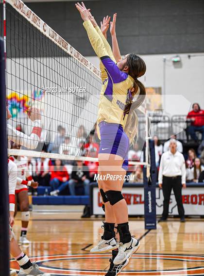 Thumbnail 1 in Burton vs Holland (UIL 2A Region IV Bi-District Playoff) photogallery.
