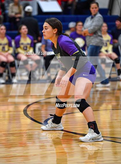 Thumbnail 1 in Burton vs Holland (UIL 2A Region IV Bi-District Playoff) photogallery.