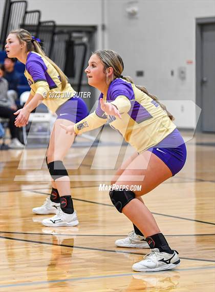 Thumbnail 2 in Burton vs Holland (UIL 2A Region IV Bi-District Playoff) photogallery.
