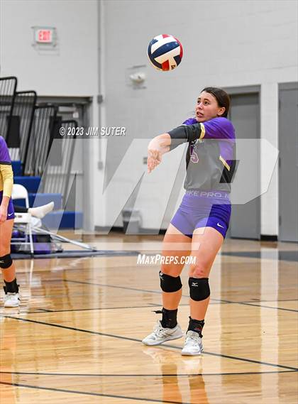 Thumbnail 1 in Burton vs Holland (UIL 2A Region IV Bi-District Playoff) photogallery.