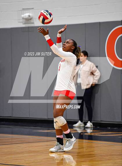Thumbnail 1 in Burton vs Holland (UIL 2A Region IV Bi-District Playoff) photogallery.