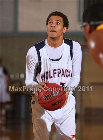 Thumbnail 1 in Encina Prep @ Cosumnes Oaks (Run with the Pack) photogallery.