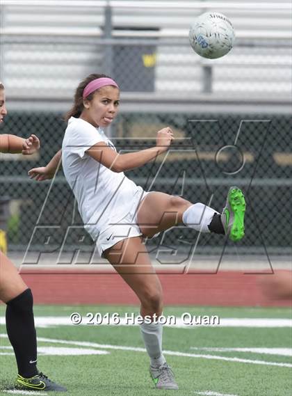 Thumbnail 3 in Palos Verdes vs. Northwood (CIF-SS D2 Final) photogallery.