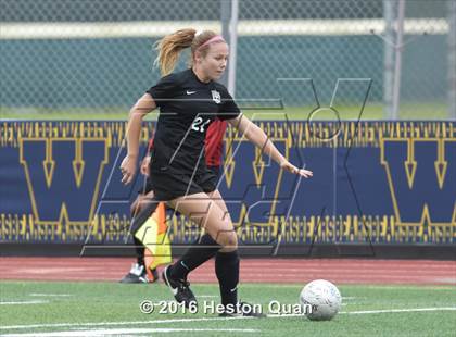 Thumbnail 2 in Palos Verdes vs. Northwood (CIF-SS D2 Final) photogallery.
