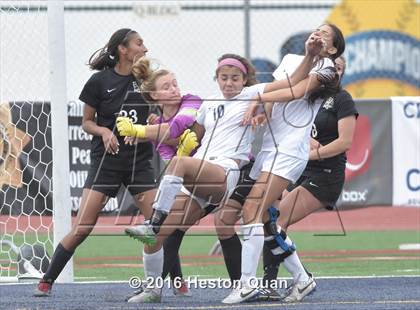 Thumbnail 2 in Palos Verdes vs. Northwood (CIF-SS D2 Final) photogallery.