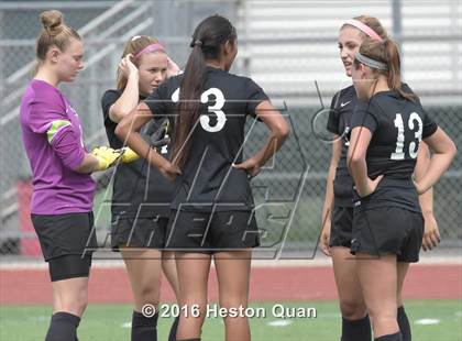 Thumbnail 3 in Palos Verdes vs. Northwood (CIF-SS D2 Final) photogallery.