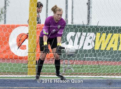 Thumbnail 2 in Palos Verdes vs. Northwood (CIF-SS D2 Final) photogallery.
