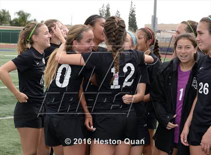 Thumbnail 1 in Palos Verdes vs. Northwood (CIF-SS D2 Final) photogallery.