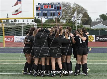 Thumbnail 3 in Palos Verdes vs. Northwood (CIF-SS D2 Final) photogallery.