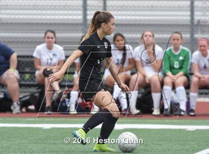 Thumbnail 1 in Palos Verdes vs. Northwood (CIF-SS D2 Final) photogallery.