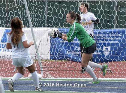 Thumbnail 3 in Palos Verdes vs. Northwood (CIF-SS D2 Final) photogallery.