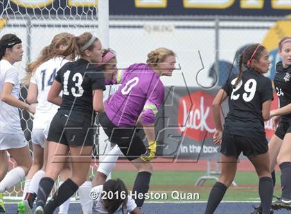 Thumbnail 2 in Palos Verdes vs. Northwood (CIF-SS D2 Final) photogallery.