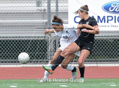 Thumbnail 1 in Palos Verdes vs. Northwood (CIF-SS D2 Final) photogallery.