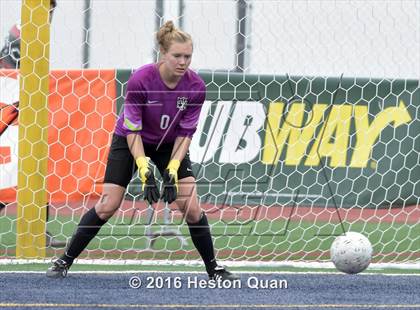 Thumbnail 1 in Palos Verdes vs. Northwood (CIF-SS D2 Final) photogallery.